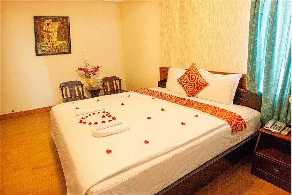 Galaxy 3 Hotel Nha Trang Exterior photo