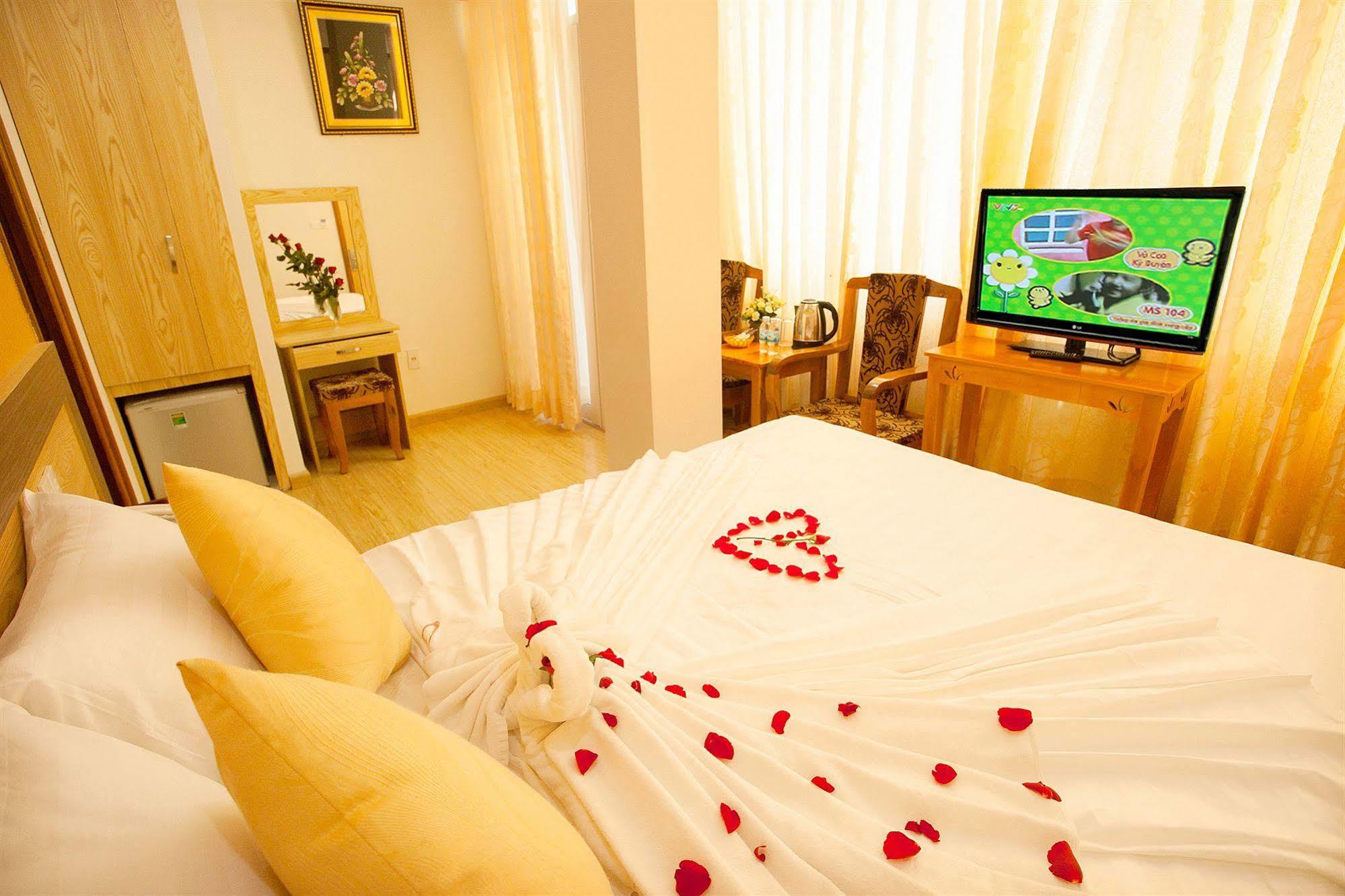Galaxy 3 Hotel Nha Trang Exterior photo