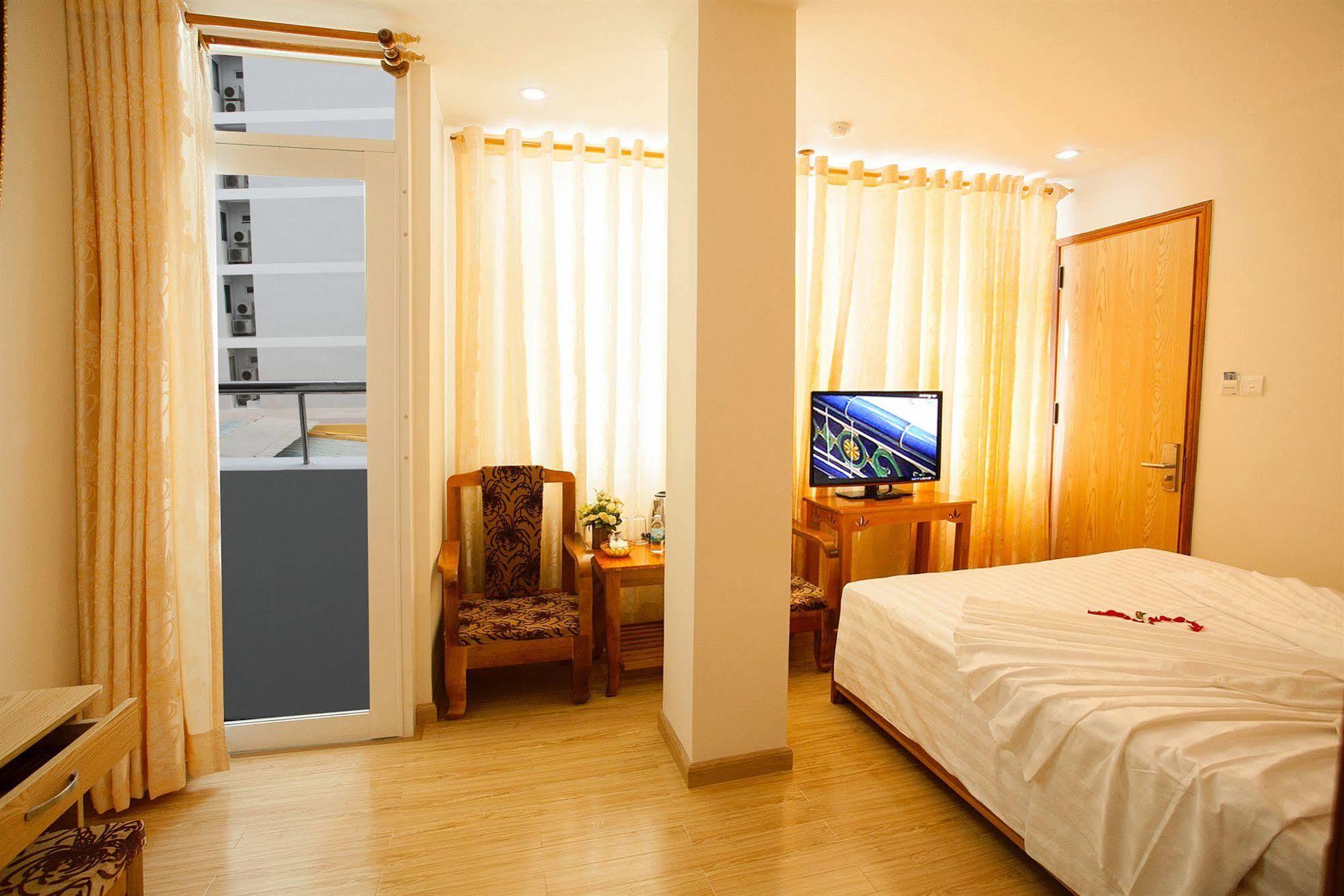 Galaxy 3 Hotel Nha Trang Exterior photo