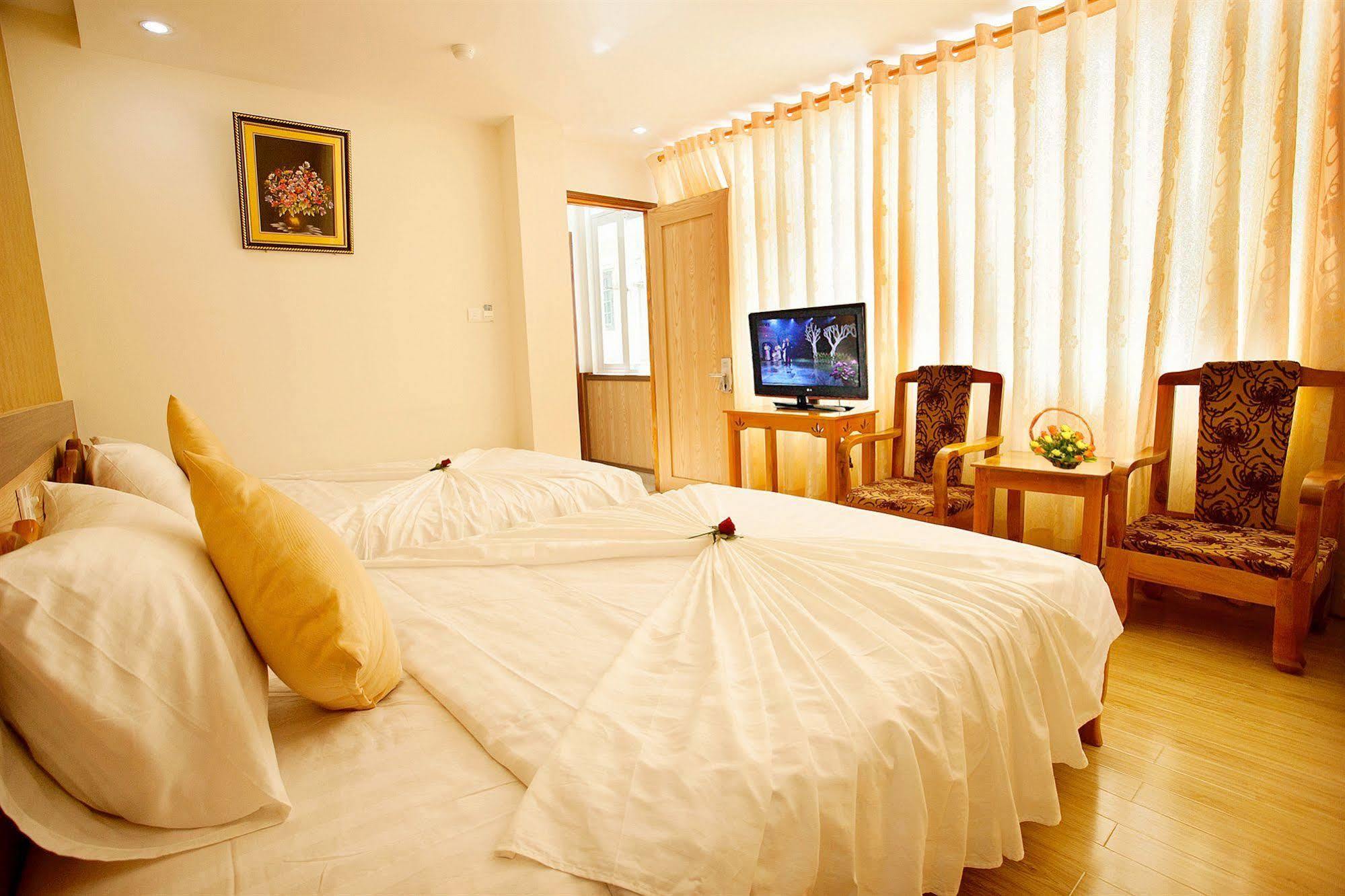 Galaxy 3 Hotel Nha Trang Exterior photo